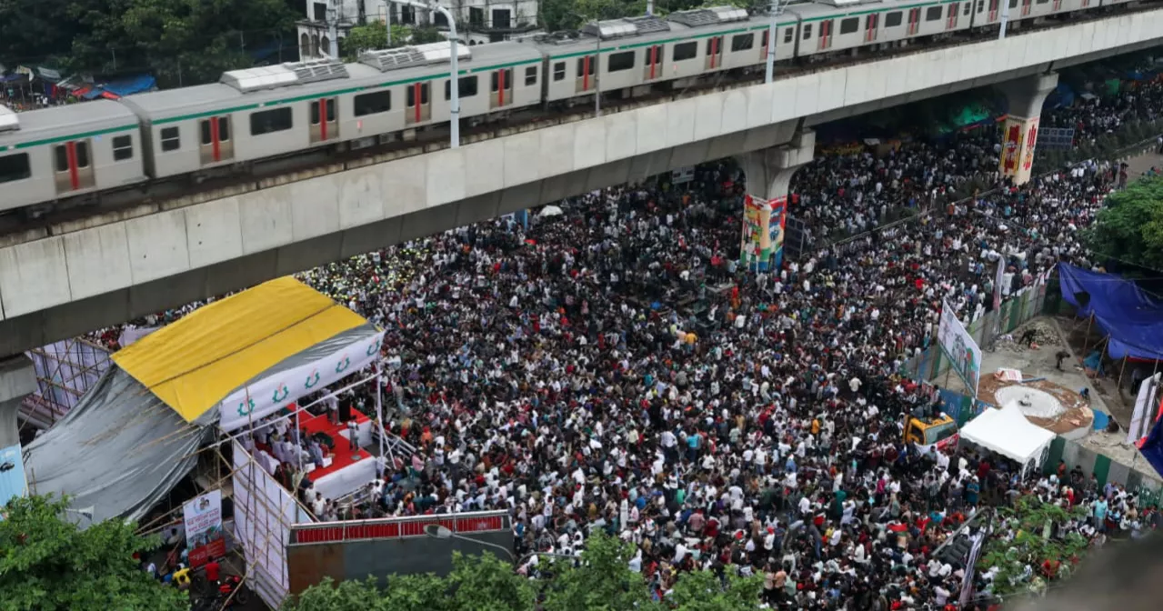 শাহবাগে ছাত্রদলের সমাবেশ চলছে