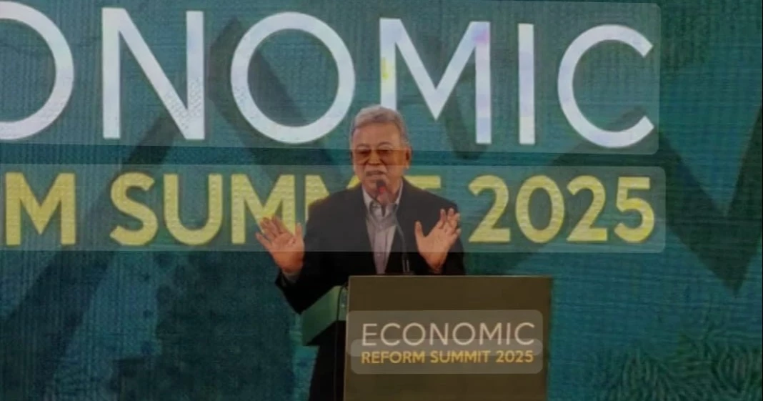 স্বায়ত্তশাসন নয়, বাংলাদেশ ব্যাংককে স্বাধীনতা দিতে হবে: খসরু