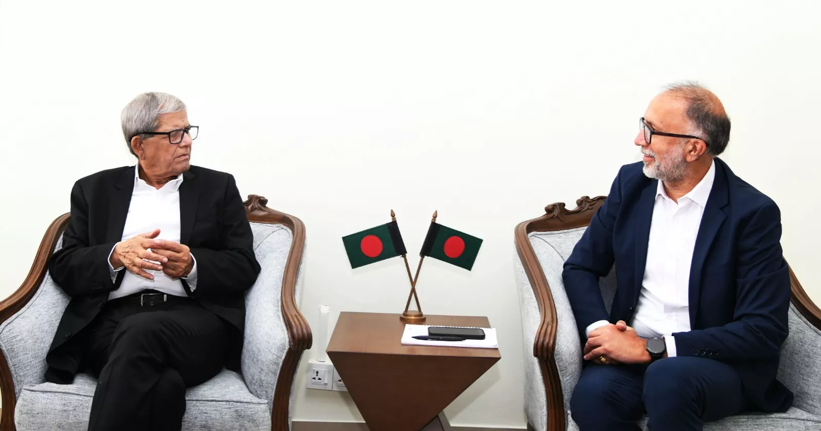 প্রকল্প বাস্তবায়নে দীর্ঘসূত্রিতা কমানোর আহ্বান স্থানীয় সরকার মন্ত্রীর
