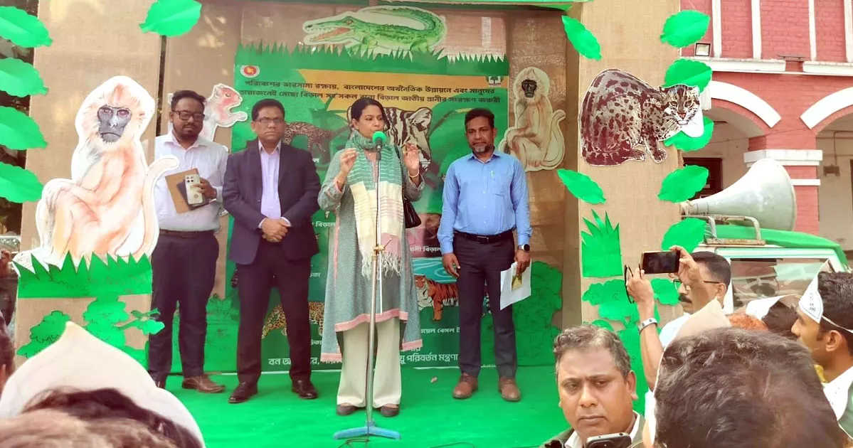 মেছো বিড়ালসহ বিপন্ন বন্যপ্রাণী রক্ষায় সচেতনতা বাড়াতে বিশেষ ভ্যান