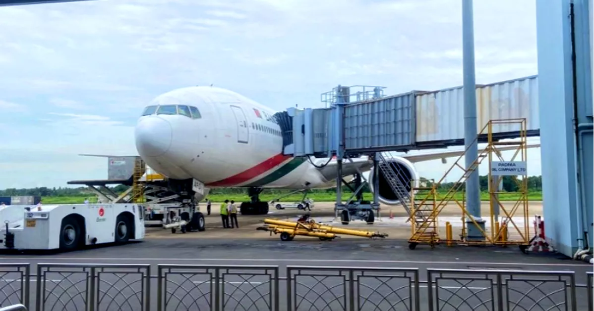 যান্ত্রিক ত্রুটি: উড্ডয়নের পরপরই চট্টগ্রামে ফিরে গেল বিমান