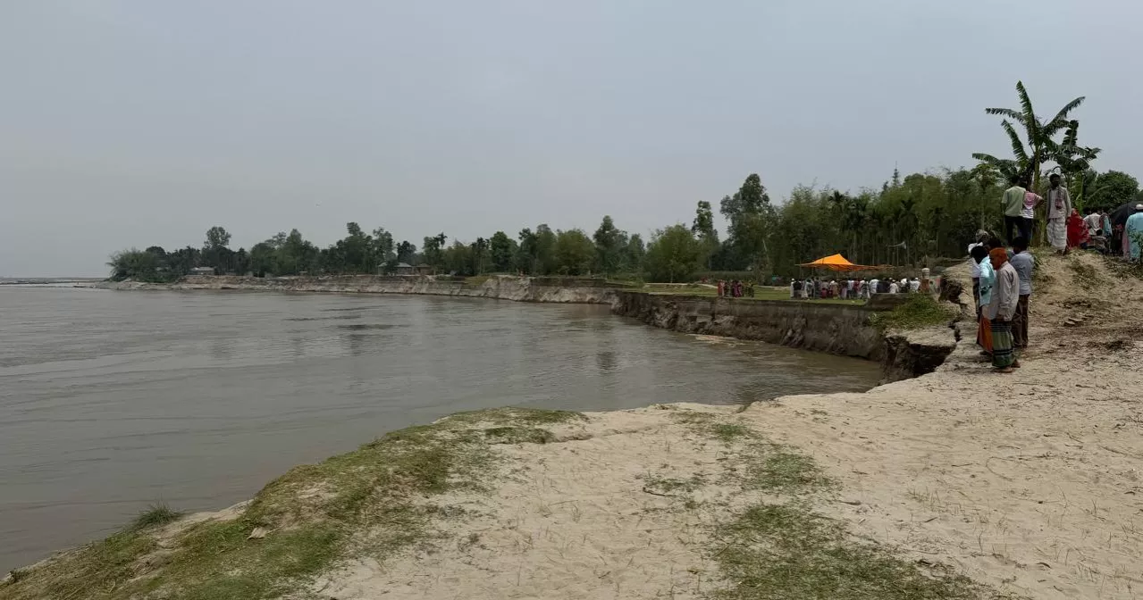 পাঁচ নদীর তাণ্ডবে ভয়াবহ বিপর্যয়ে কুড়িগ্রাম, ৩৬ পয়েন্টে ভাঙন, ঘরছাড়া ৫ শতাধিক পরিবার