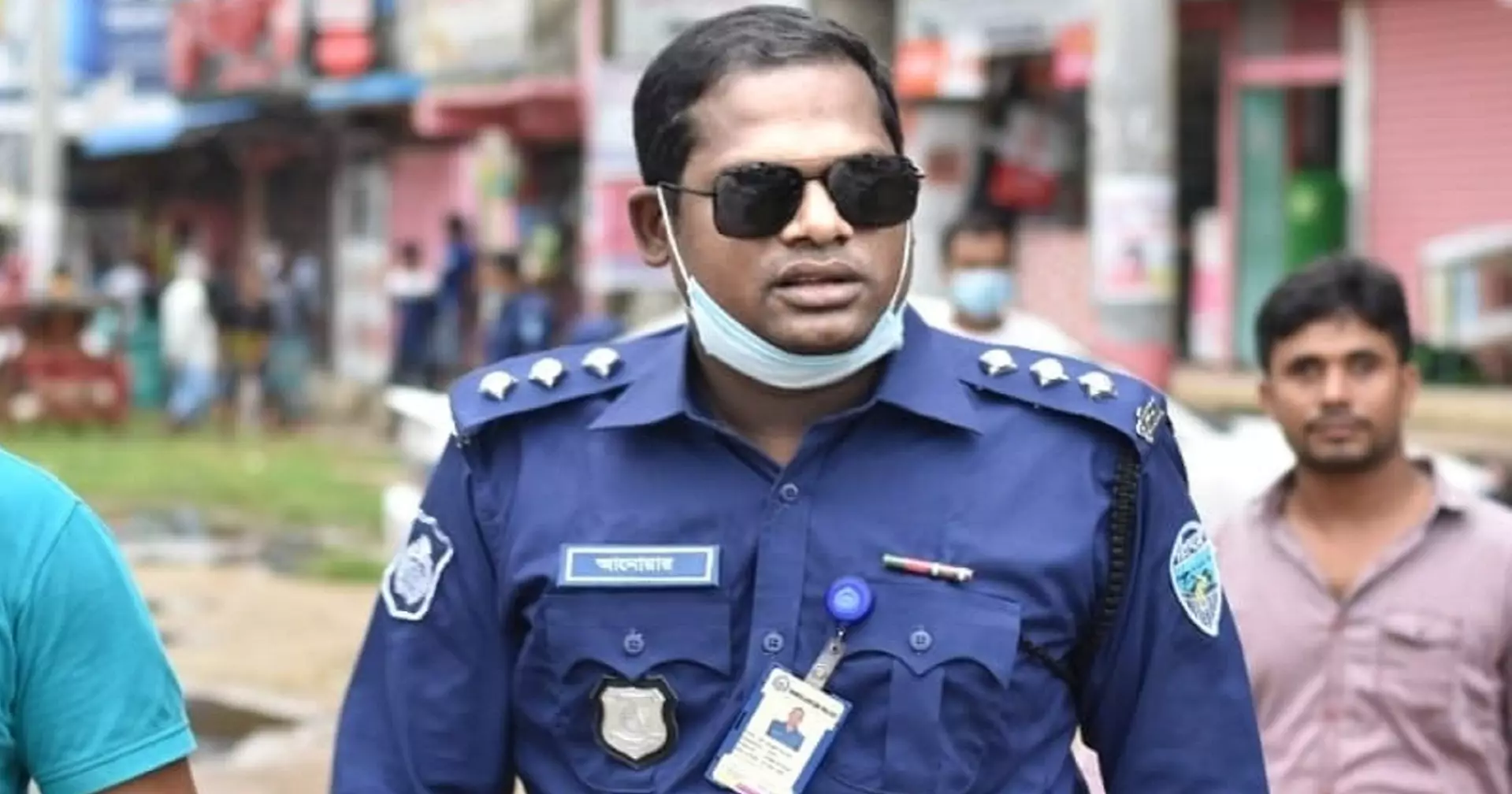 নরসিংদীতে চাঁদাবাজদের ছাড়িয়ে নিতে অতিরিক্ত পুলিশ সুপারের ওপর হামলা