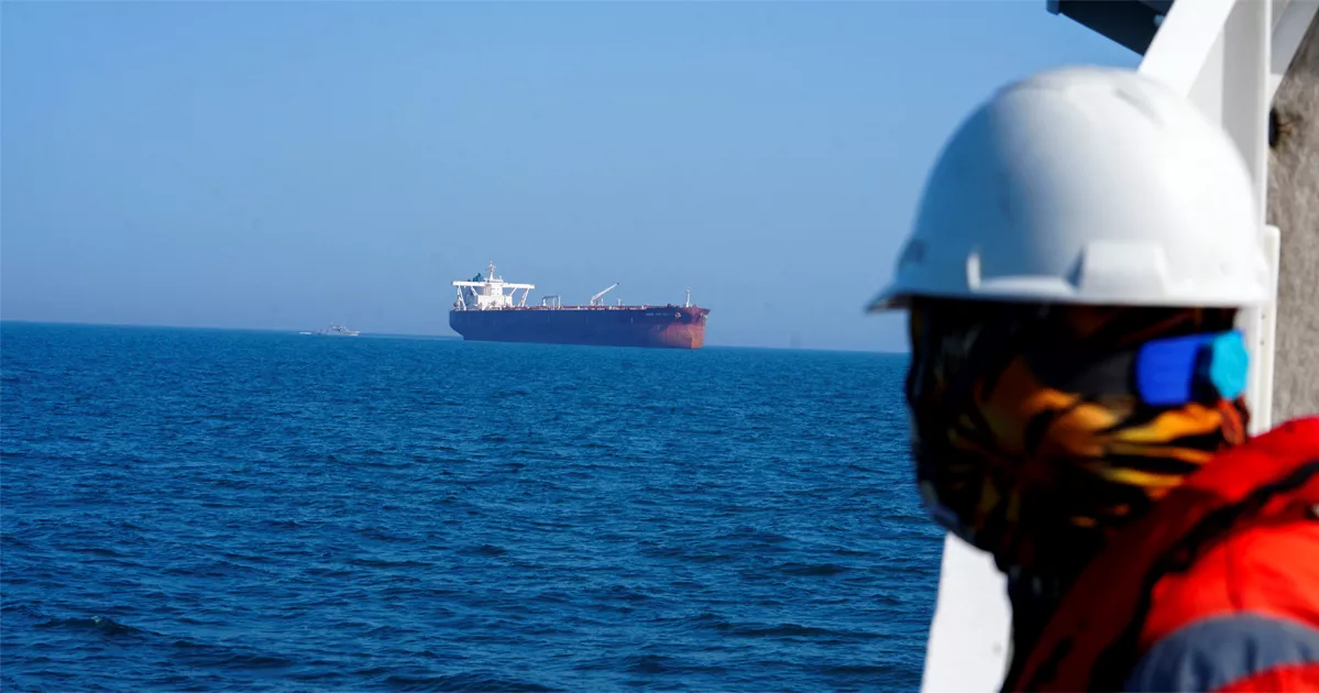 হরমুজ প্রণালি আবারও বন্ধের ঘোষণা ইরানের