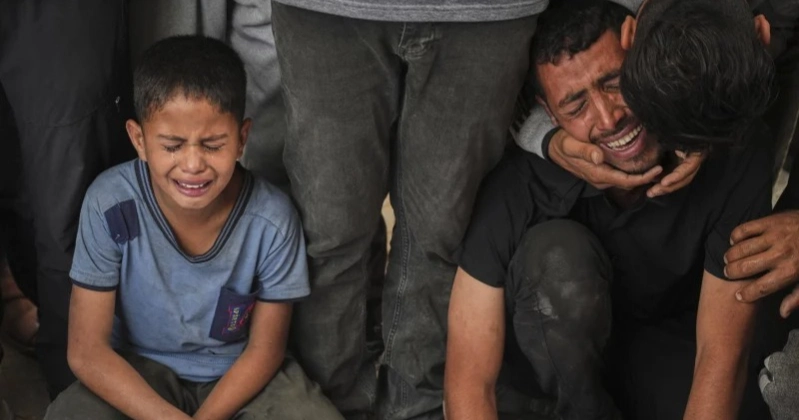 রাতভর ইসরায়েলি হামলায় গাজায় নিহত ৭২