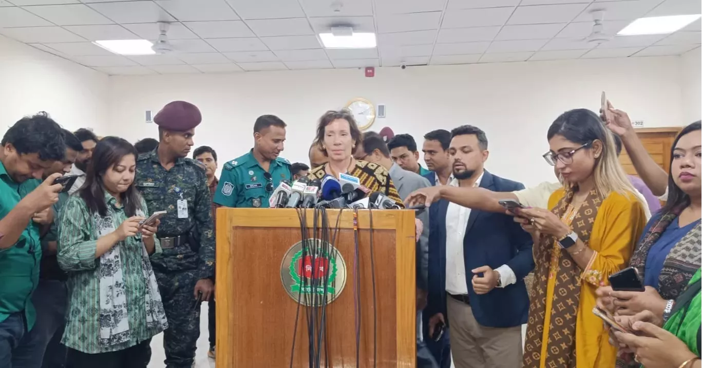 যুক্তরাষ্ট্র কোনো নির্দিষ্ট রাজনৈতিক দলের পক্ষে নয়: ট্রেসি অ্যান জ্যাকবসন