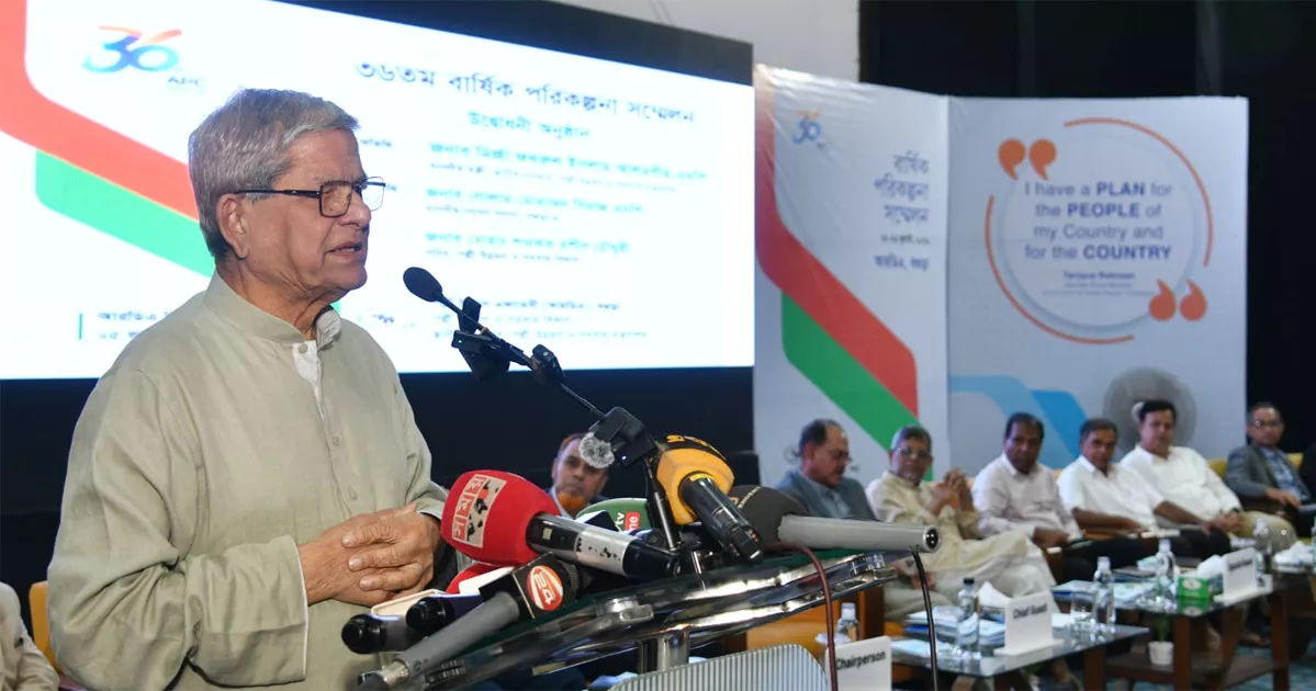রাজনৈতিক বিতর্ক নয়, গবেষণা ও উদ্ভাবনে গুরুত্ব দেওয়ার আহ্বান স্থানীয় সরকারমন্ত্রীর