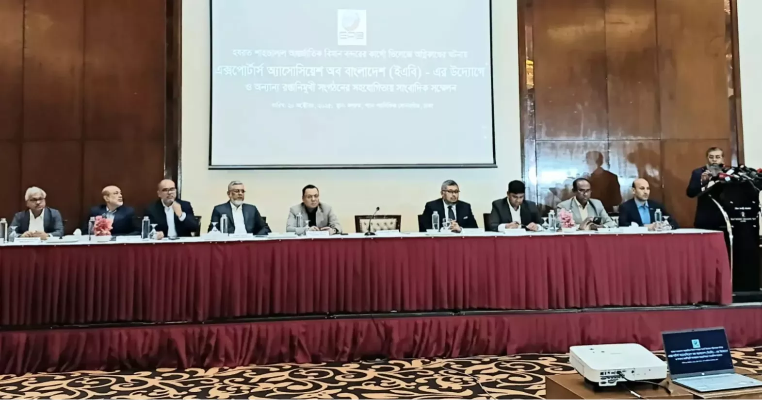 কার্গো ভিলেজের আগুনে ১ বিলিয়ন ডলারের ক্ষতি: ইএবি