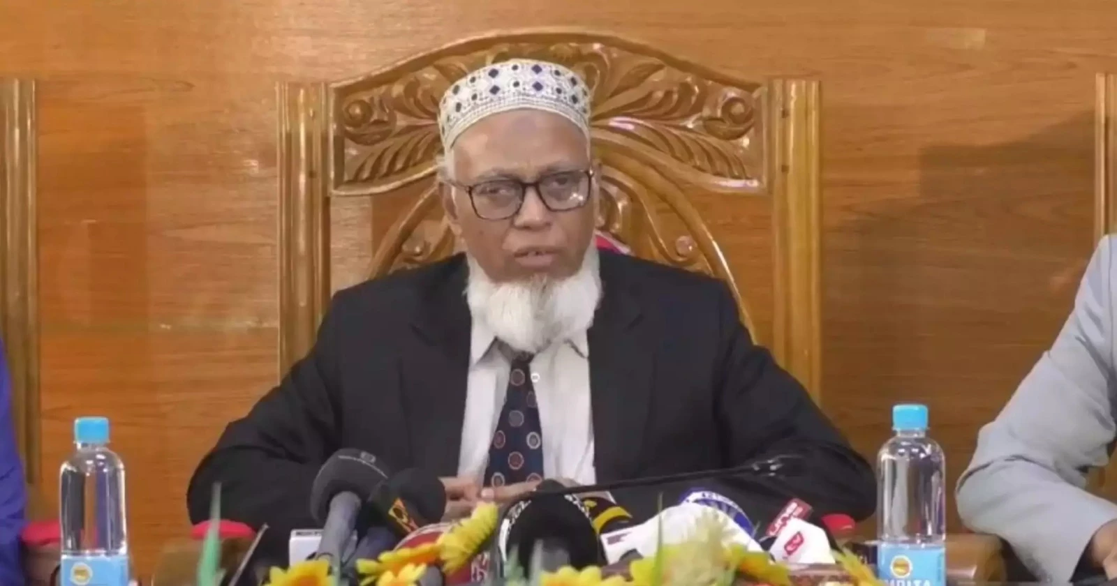 জামায়াতের চিঠির ভিত্তিতে এমপি নজরুলের বিরুদ্ধে ব্যবস্থা নেওয়ার সুযোগ নেই: ইসি রহমানেল