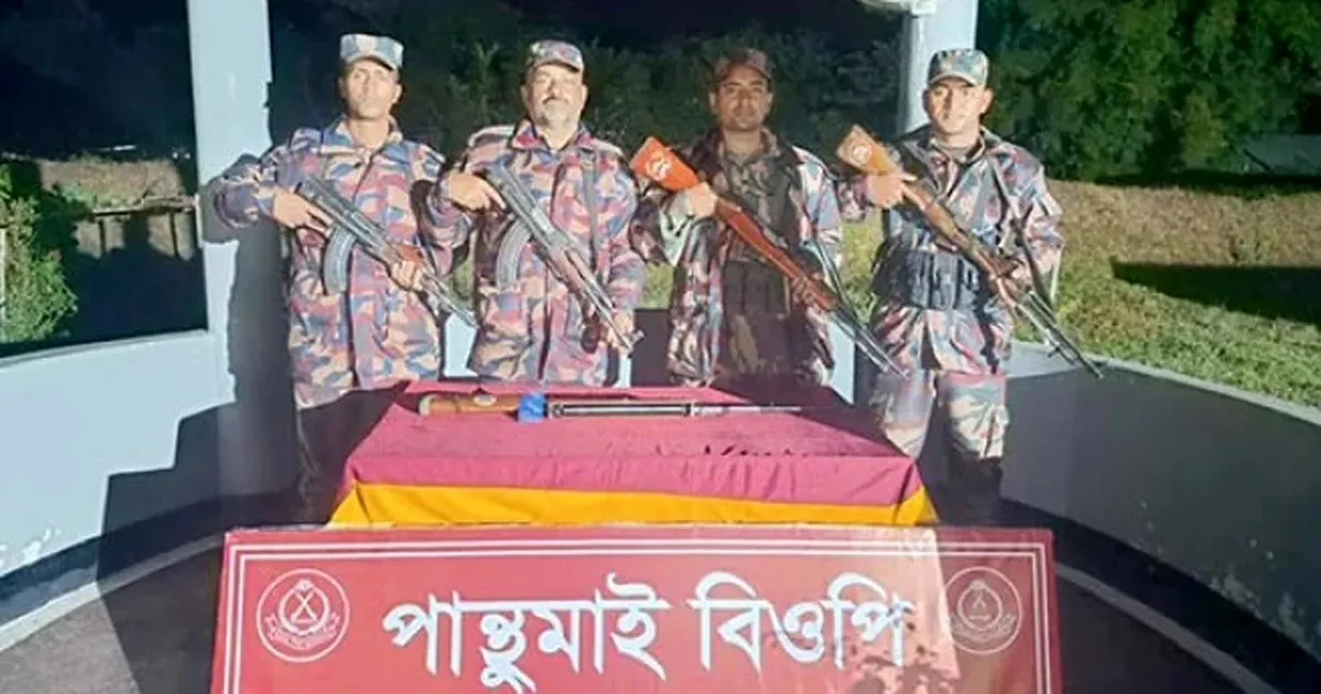 সিলেট সীমান্তে সবজি খেতের নিচে মিলল ভারতীয় অস্ত্র