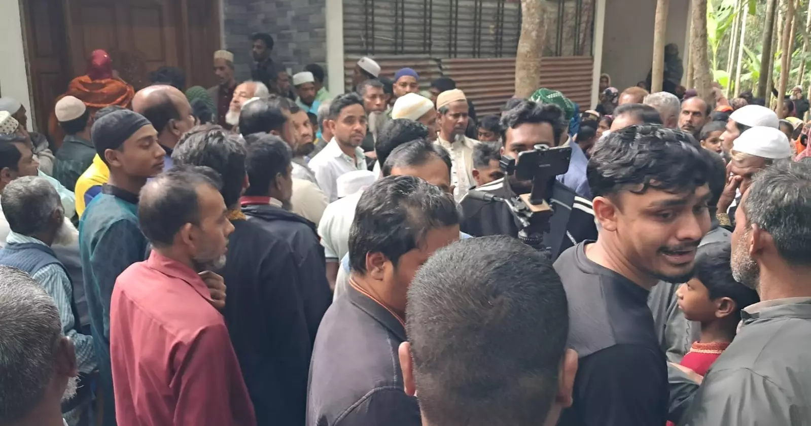 বাগেরহাটে শিশুকে হত্যার পর মায়ের ‘আত্মহত্যা’