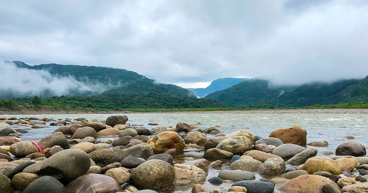 সিলেটের সাদা পাথর পর্যটনকেন্দ্র বন্ধ ঘোষণা