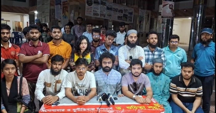 উপাচার্যের অপসারণের দাবিতে এবার আমরণ অনশনে ববির শিক্ষার্থীরা