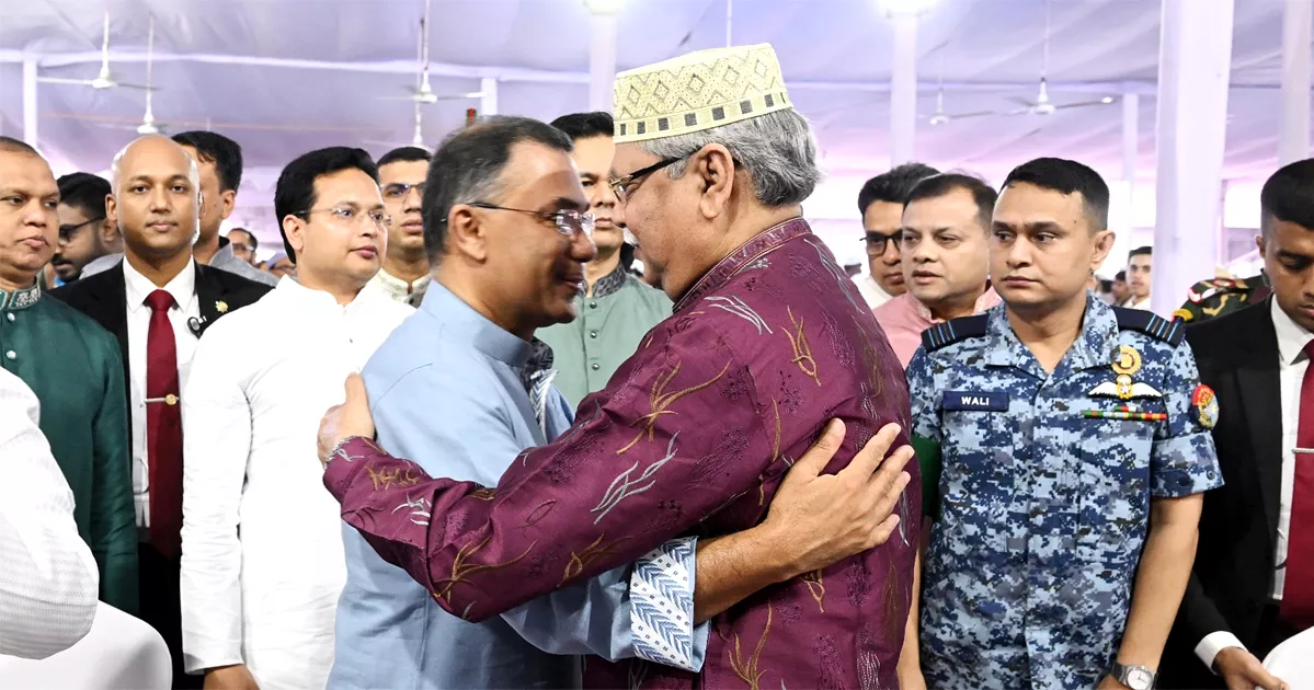 একসঙ্গে ঈদের নামাজ আদায় করলেন রাষ্ট্রপতি ও প্রধানমন্ত্রী