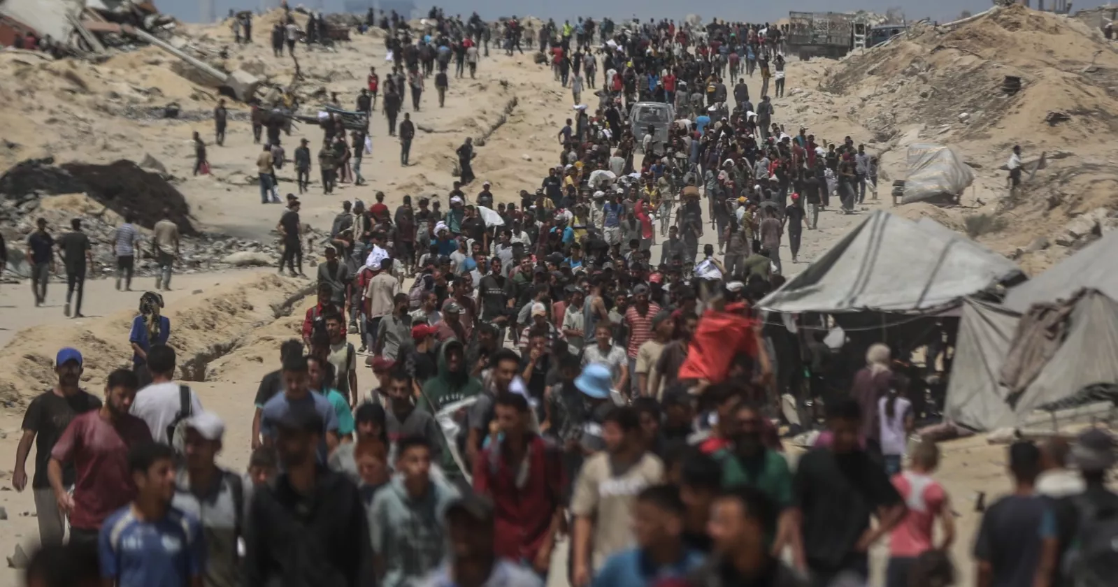 খাবার নিতে গিয়ে নিহত আরও ৯৩ ফিলিস্তিনি, ‘বর্বরতা’ বন্ধের আহ্বান পোপের