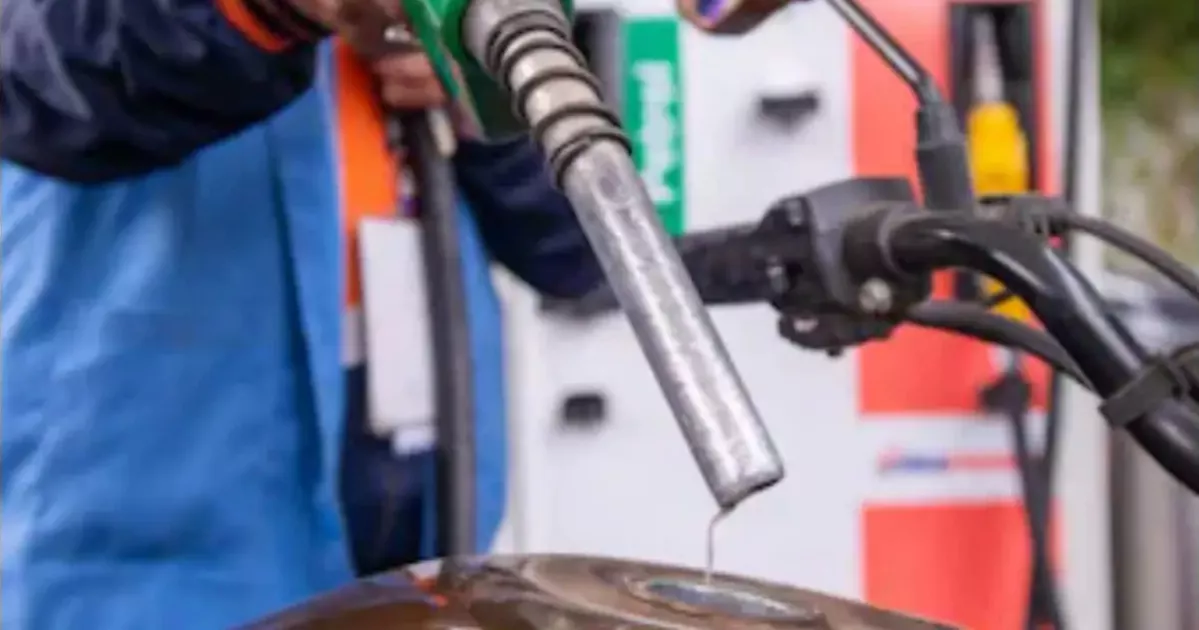 কমল ডিজেল-ককটেন-পেট্রোলের দাম, বেড়েছে কেরোসিনের