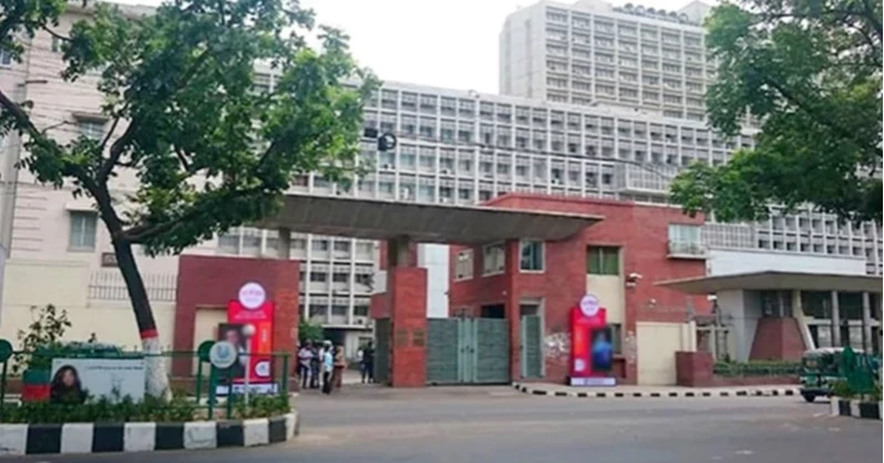 সচিবালয়ে অগ্নিকাণ্ড: ৬ মন্ত্রণালয়ের কার্যক্রম চলছে অস্থায়ী অফিসে