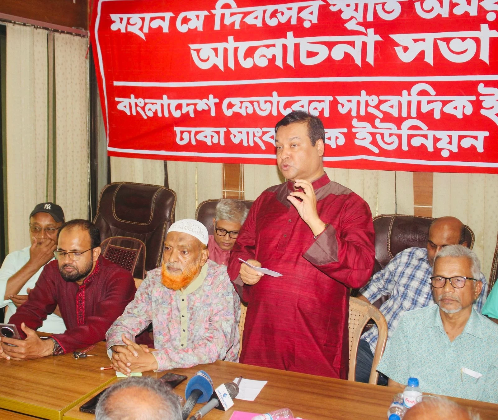 শ্রমজীবী মানুষ হিসেবে বঞ্চনার শিকার বাংলাদেশের সাংবাদিকরা: কাদের গনি চৌধুরী