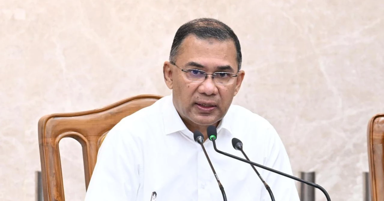 ছুটির দিনেও অফিস করছেন প্রধানমন্ত্রী, নির্বাচনি ইশতেহার বাস্তবায়নের আহ্বান