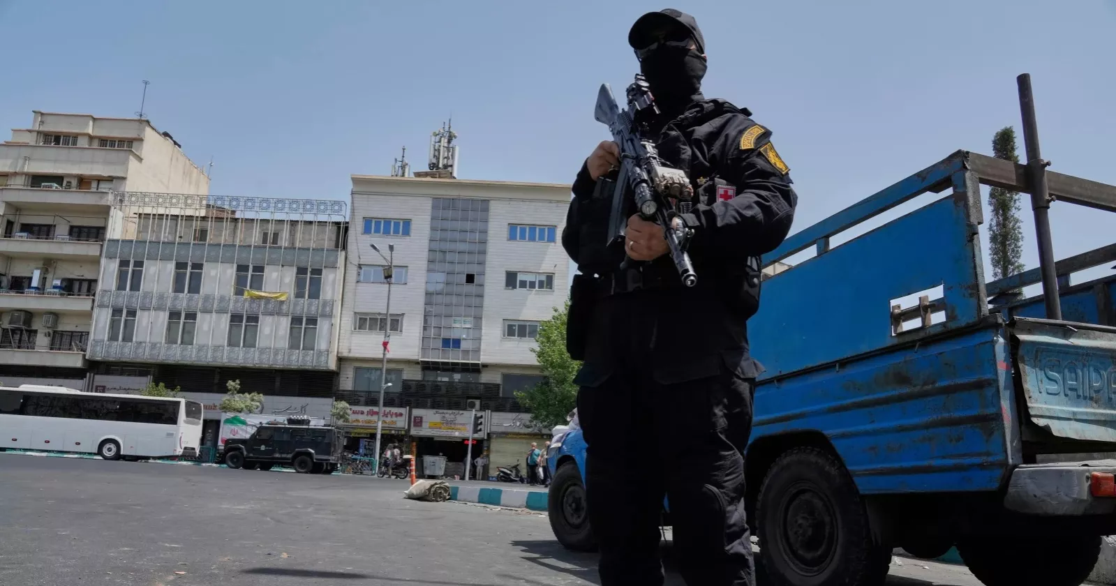 যুদ্ধবিরতির লঙ্ঘনের অভিযোগ: ইরানে হামলার নির্দেশ ইসরায়েলের