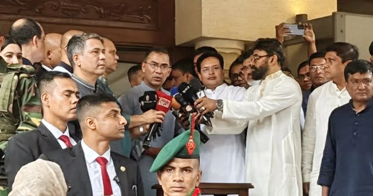 প্রত্যাশিত বাংলাদেশ গড়তে সবার সহযোগিতা চাইলেন প্রধানমন্ত্রী