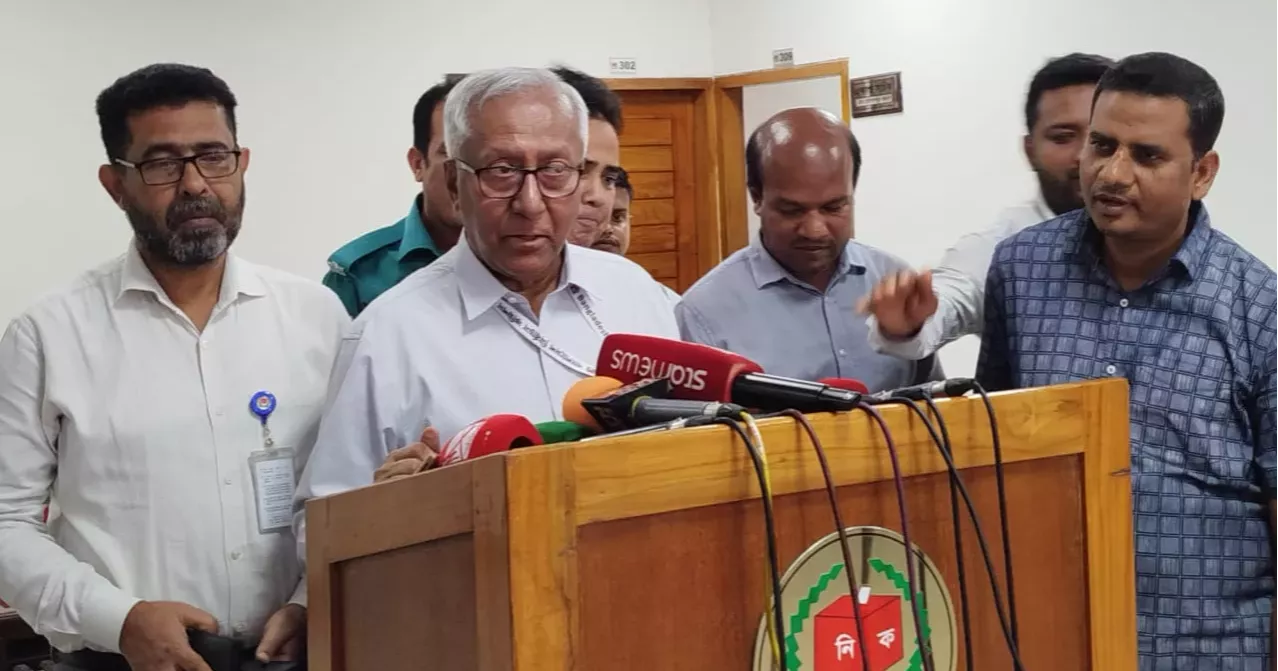 নতুন ভোটারদের নিবন্ধনের সময়সীমা নির্ধারণের ক্ষমতা চায় ইসি