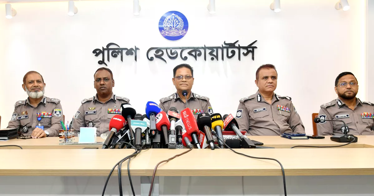 হাদি হত্যার আসামিদের দেশে আনতে কূটনৈতিক তৎপরতা চলছে: আইজিপি