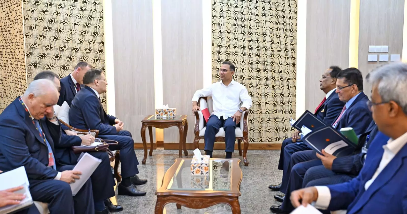 প্রধানমন্ত্রীর সঙ্গে রোসাটমের মহাপরিচালকের সাক্ষাৎ