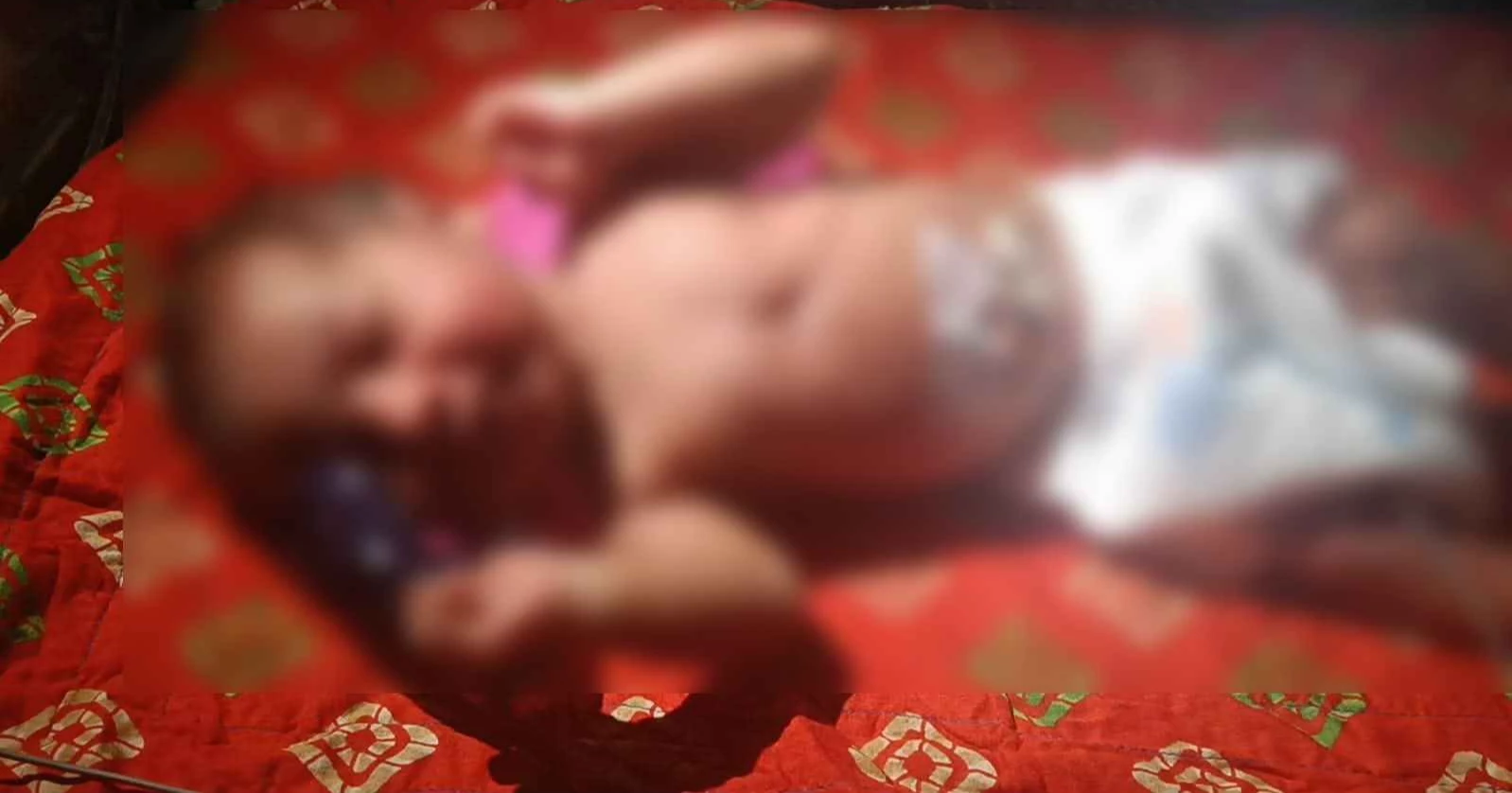 মসজিদের বারান্দায় নবজাতক রেখে গেল কে?