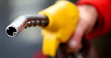 ফেব্রুয়ারিতে বাড়লেও মার্চে অপরিবর্তিত জ্বালানি তেলের দাম