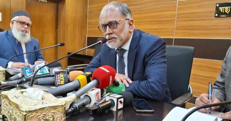 চিকিৎসক-নার্সদের সর্বনিম্ন বেতন ঠিক করে দেবে সরকার