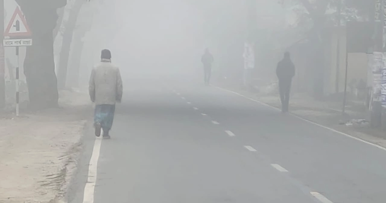 সাত দিন সূর্যের দেখা নেই, লালমনিরহাটে জেঁকে বসেছে শীত