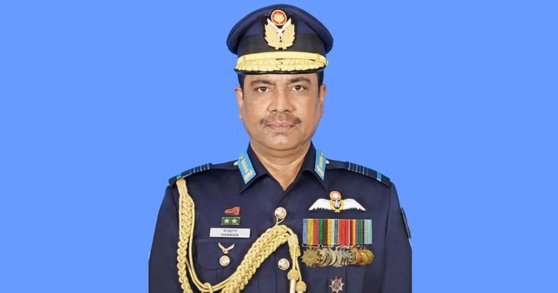 বিমান বাহিনীর সাবেক প্রধানের জমিসহ ফ্ল্যাট জব্দ, অবরুদ্ধ ব্যাংক হিসাব