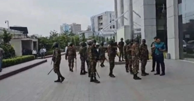 এনবিআরে সেনা–পুলিশ মোতায়েন, উত্তেজনা বাড়ছে