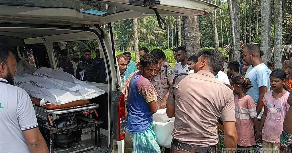 স্বামীর মরদেহ নিয়ে ফেরার পথে সড়ক দুর্ঘটনায় স্ত্রীসহ নিহত ২