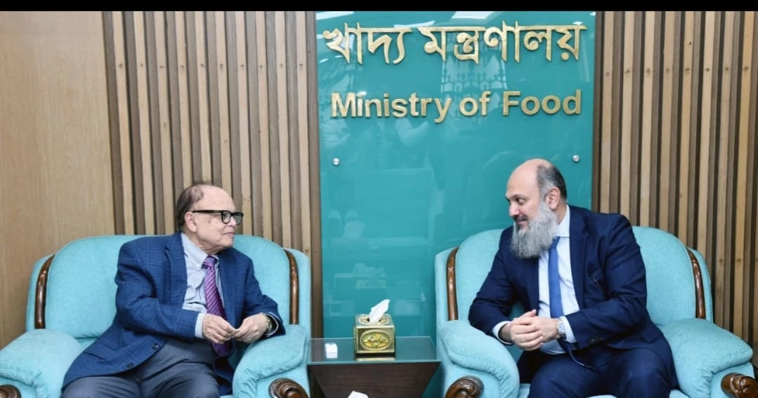 খাদ্য উপদেষ্টার সঙ্গে পাকিস্তানের বাণিজ্যমন্ত্রীর সাক্ষাৎ