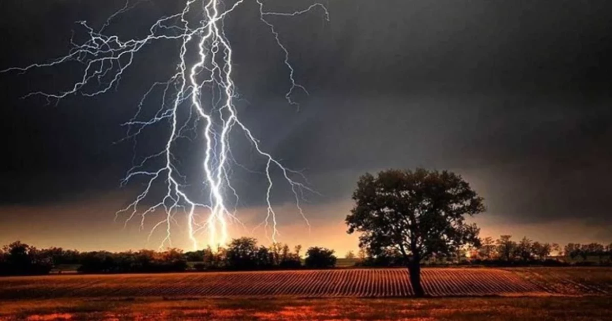 সিলেটের গোয়াইনঘাটে বজ্রপাতে স্কুলছাত্রের মৃত্যু