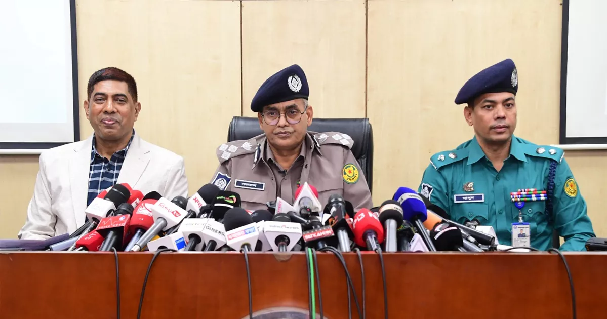 ওসমান হাদিকে হত্যাকারী ফয়সাল ভারতে পালিয়েছেন: ডিএমপি