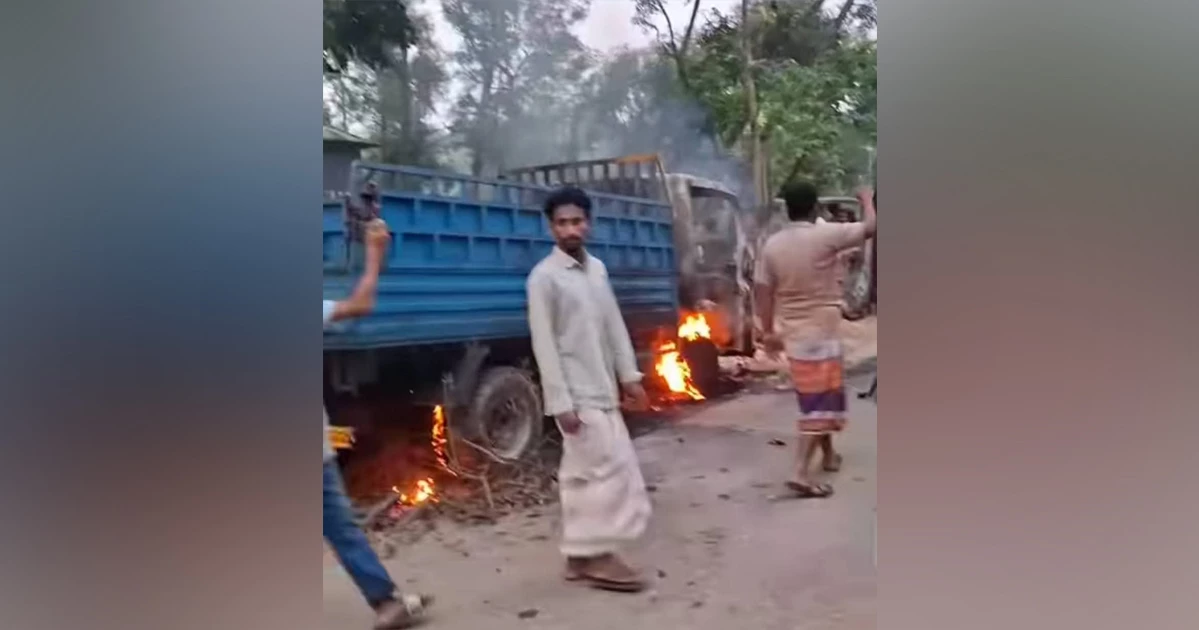 গাজীপুরে গরু চোর সন্দেহে তিনজনকে পিটিয়ে হত্যা