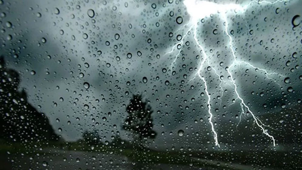 দেশের কিছু কিছু জায়গায় বজ্রসহ বৃষ্টি হতে পারে