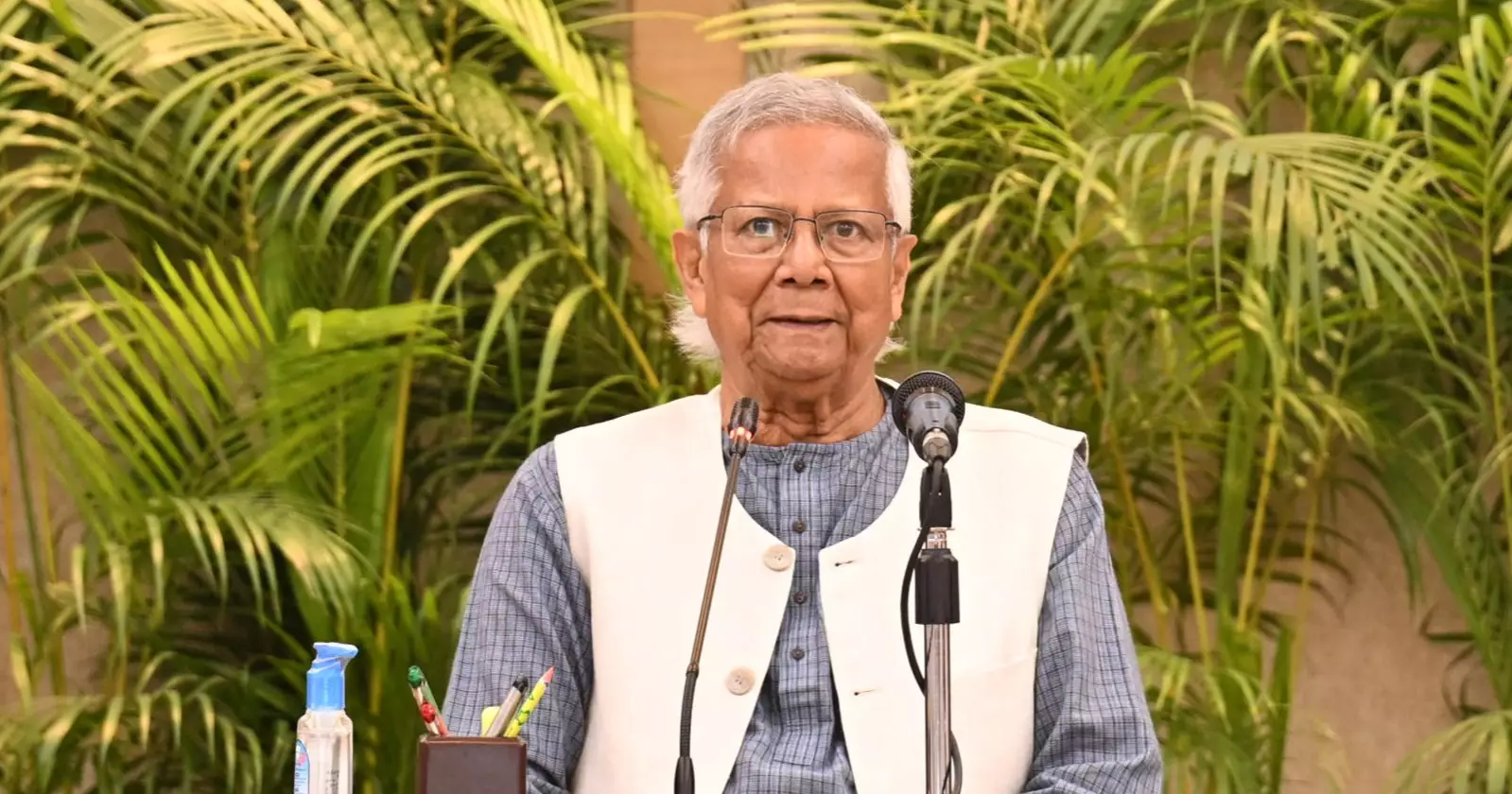 বিভিন্ন খাতে আমিরাতের বিনিয়োগ প্রস্তাবকে স্বাগত জানালেন প্রধান উপদেষ্টা