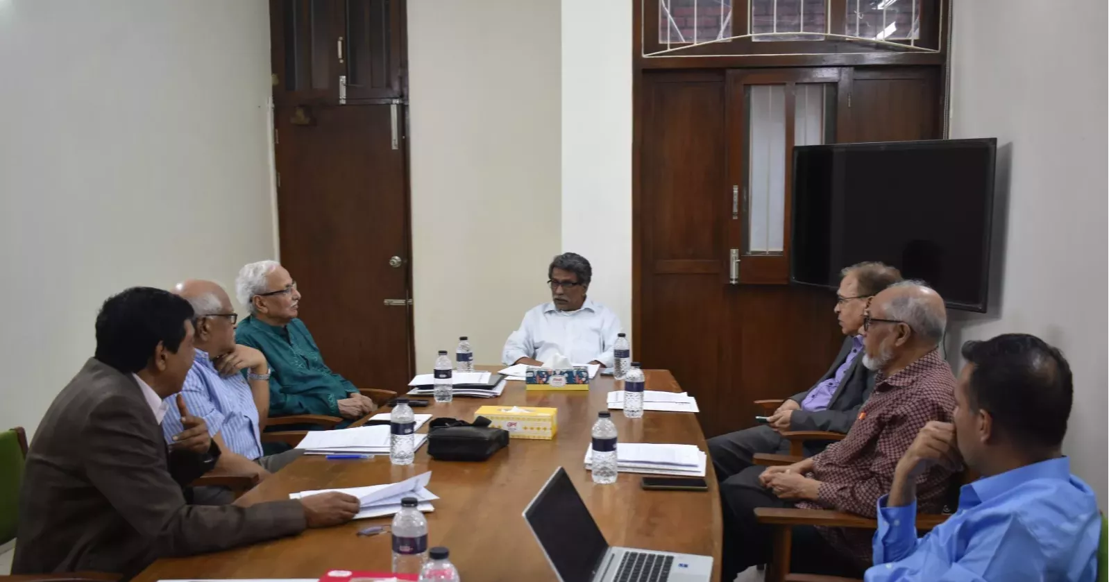 জুলাই সনদ বাস্তবায়ন নিয়ে রাজনৈতিক দলগুলোর সঙ্গে আলোচনা করবে ঐকমত্য কমিশন