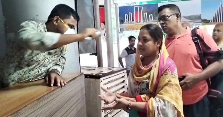 ভারতে করোনার প্রকোপ বাড়ায় বেনাপোলে সতর্কতা জারি