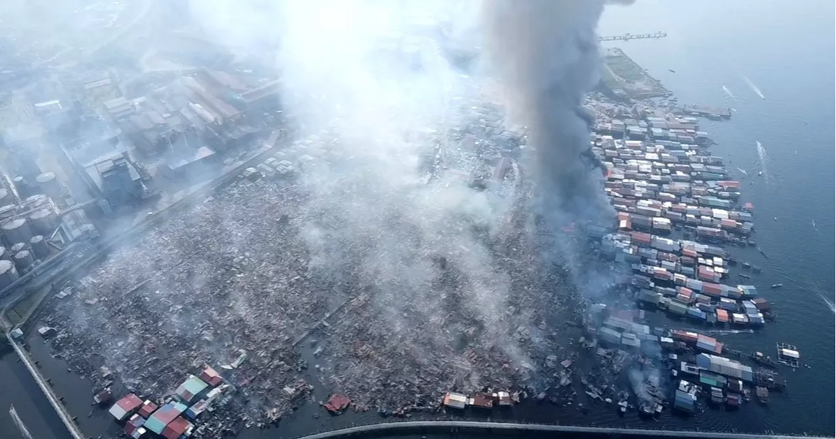 মালয়েশিয়ায় ভয়াবহ অগ্নিকাণ্ড, ১ হাজার বাড়ি ভস্মীভূত