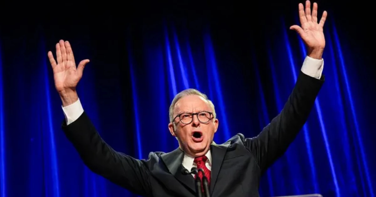 অস্ট্রেলিয়ার ক্ষমতায় প্রত্যাবর্তন করলেন আলবানিজ