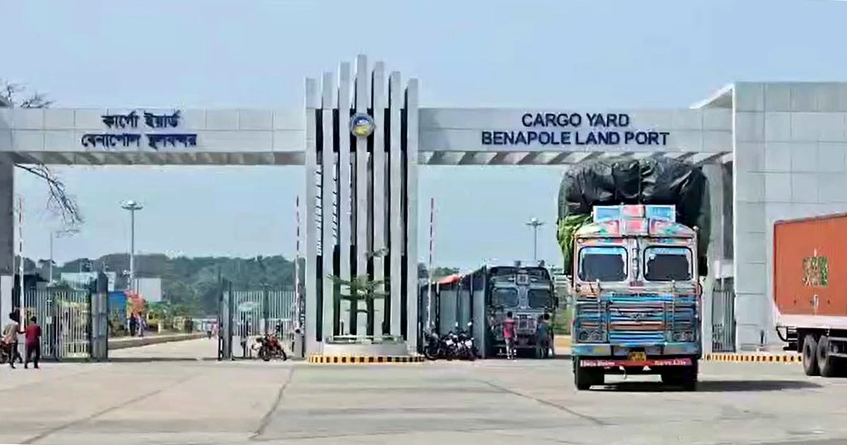 ঈদের ছুটি শেষে স্থলবন্দরগুলো দিয়ে ফের আমদানি-রপ্তানি শুরু