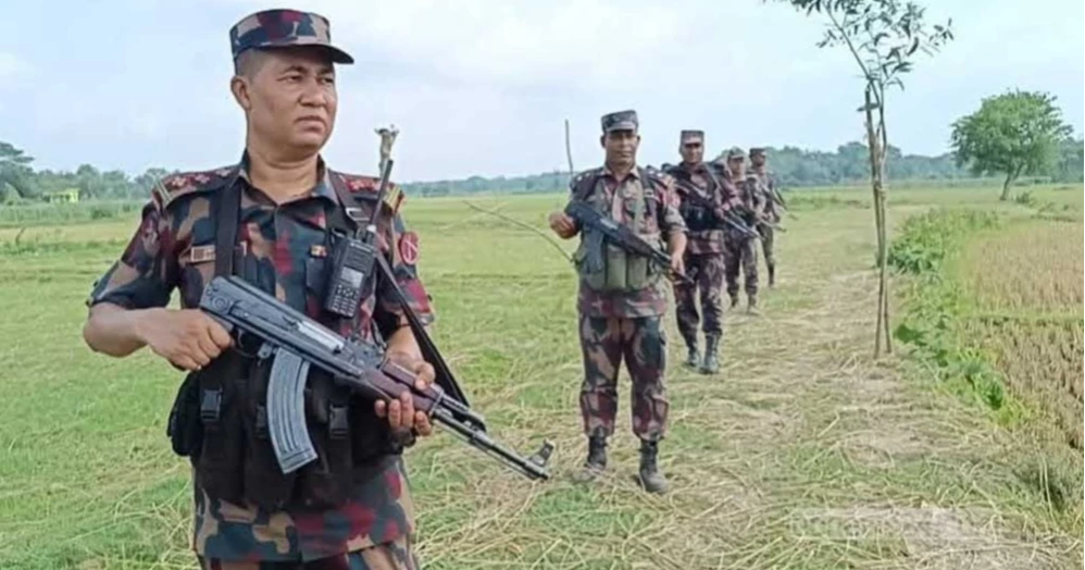 দিনাজপুর সীমান্ত দিয়ে নারী-শিশুসহ ২০ জনকে পুশইন