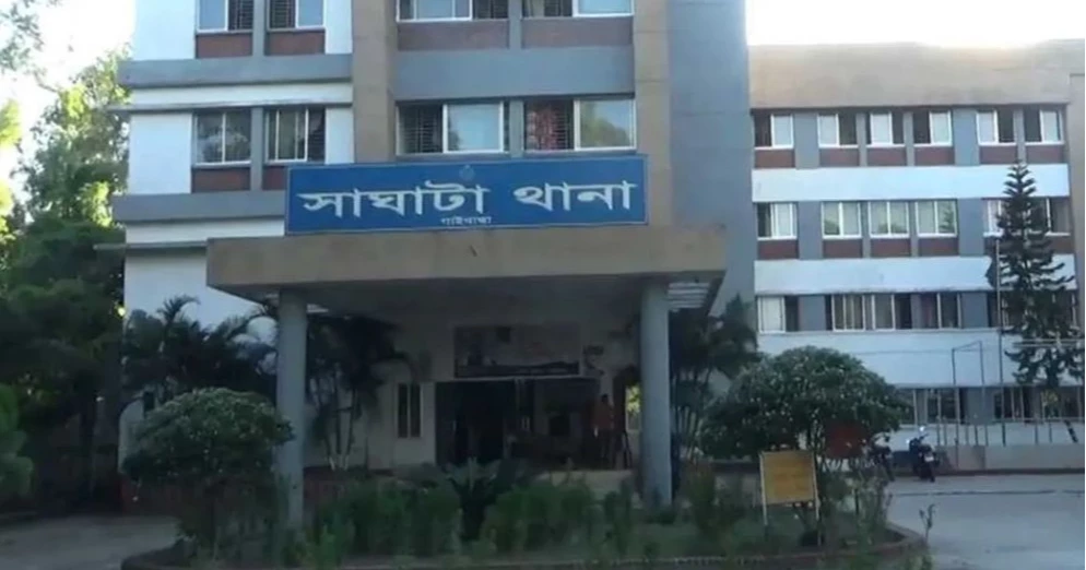 পুলিশের ধাওয়ায় পুকুরে ডুবে শিবিরকর্মী নিহত, ওসিকে গ্রেপ্তারের দাবিতে উত্তাল গাইবান্ধা