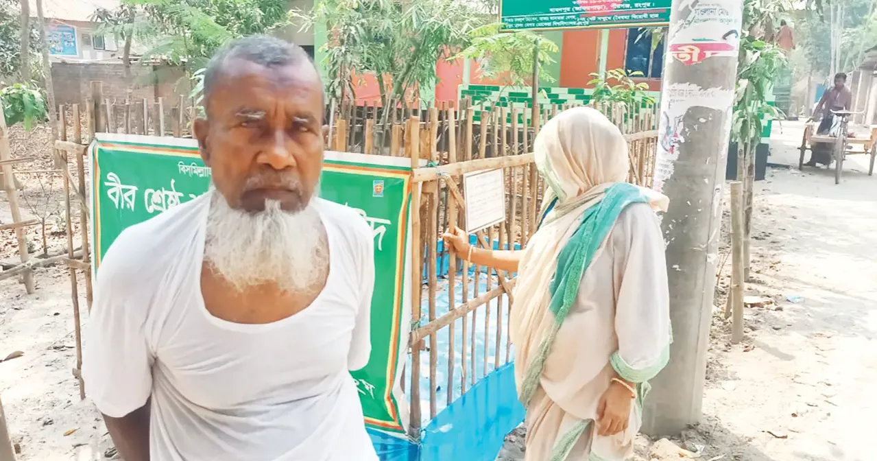 ছেলের কবরের পাশে দিন কাটে আবু সাঈদের মায়ের, বিচার নিয়ে সংশয়