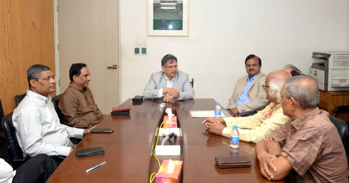 সংখ্যালঘু সম্প্রদায়ের নিরাপত্তা ও স্বার্থ সুরক্ষাকে সর্বোচ্চ অগ্রাধিকার দিচ্ছে সরকার: স্বরাষ্ট্রমন্ত্রী